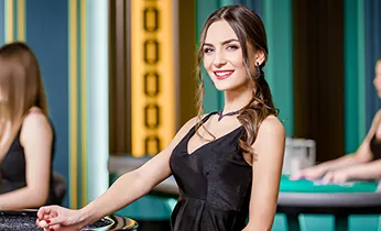 Hỗ trợ qua Live Chat 24/7
